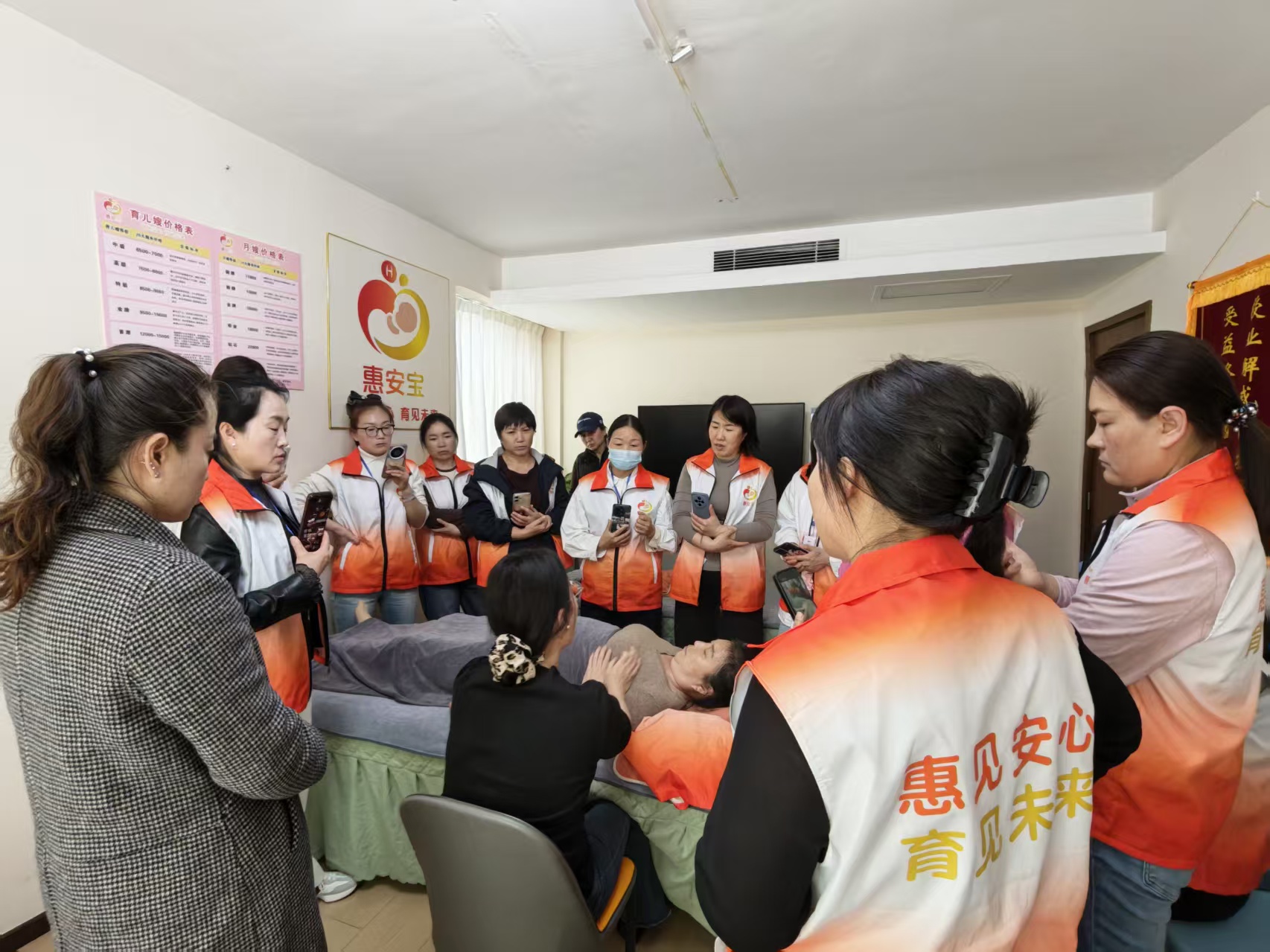 北京月嫂培训多少钱？费用明细与避坑指南